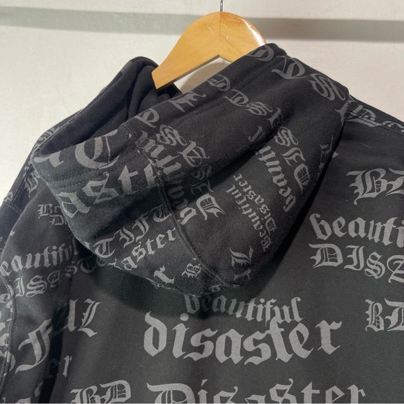 Beautiful Disaster Identity Pullover Hooded Sweatshirt AOP Women’s Size XL New. - Picture 11 of 11
